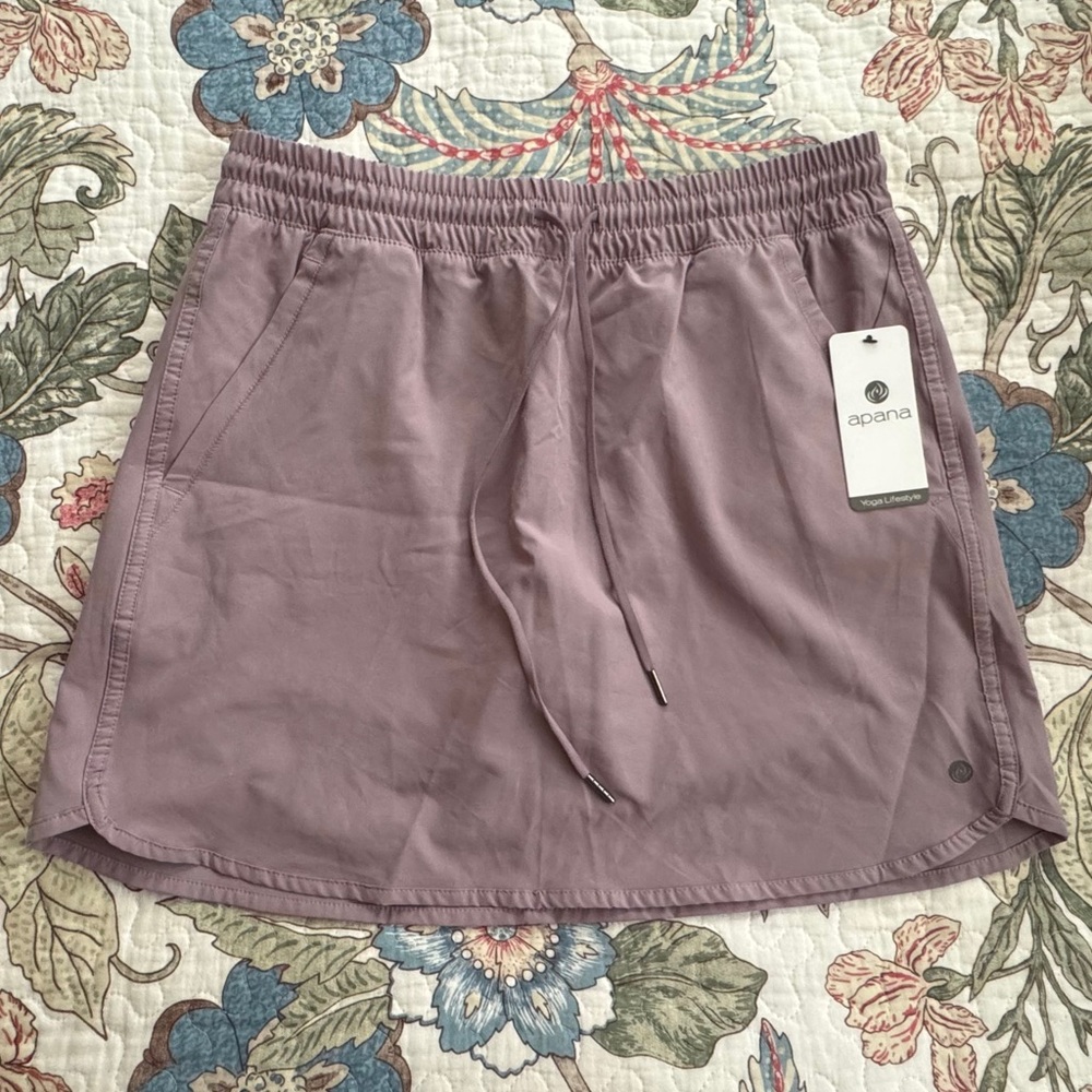 Apana Skort NWT